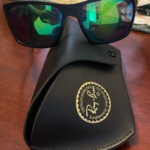 Maui Jim Makoa with Ray-Ban Case